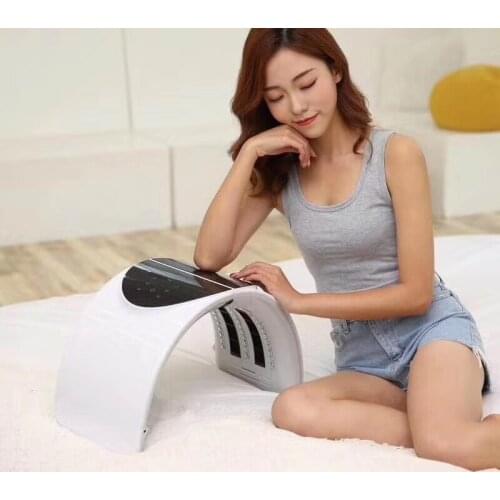 China newest 7 colors PDT LED light therapy machine