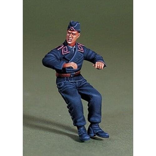 Unassambled 1/35 ancient officer Panzer Crew on Board (Right) Resin figure miniature model kits Unpainted
