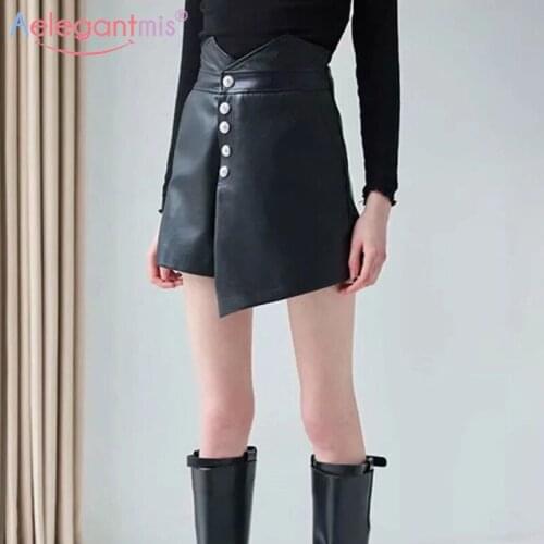 Aelegantmis Women's Leather Shorts