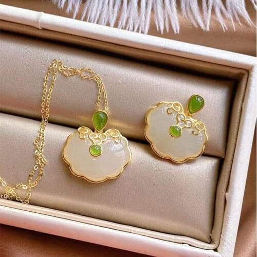 Natural Jade Hotian Jade Pendant Womens Ancient Gold Inlaid Safety Jade Ruyi Longevity Lock Pendant Pendant Necklace