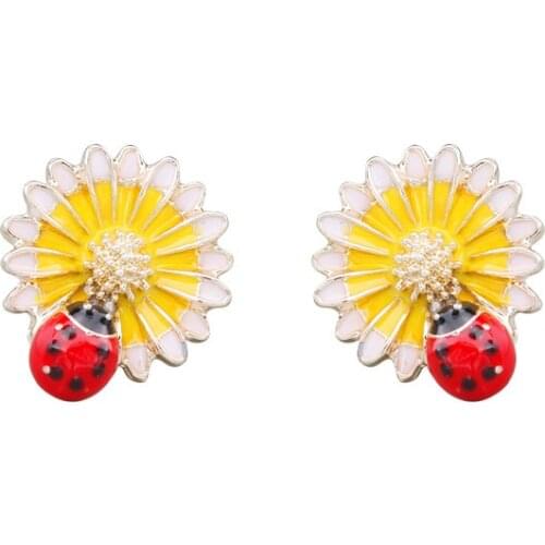 Cute Creative Flower Ladybug Stud Earring For Women Yellow Pink Color Classic Earrings Party Modern Female Jewelry