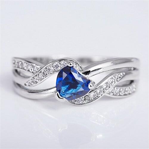 Exquisite Silver Plated Gems Heart Ring Cocktail Party Womens Crystal Ring Wedding Band Engagement Ring Bridal Jewelry Gifts