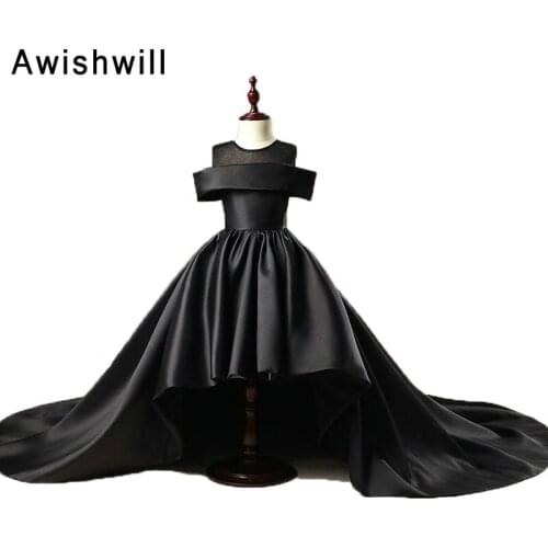 New Arrival Girls Pageant Dress With Long Train Sleeveless Satin Black Kids Party Dress Princess Communion Dresses