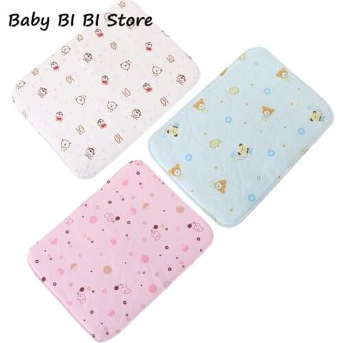 3 ColorS 35*25cm Baby Changing Pad Reusable Waterproof Stroller Diaper Folding Soft Mat Washable