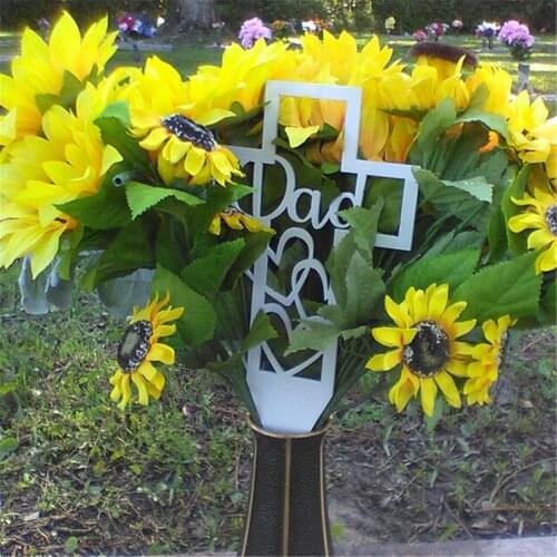 Metal Cross Stake Hollow Outdoor Decoration Creative Relatives Cemetery Ornament Easy Installation J2Y