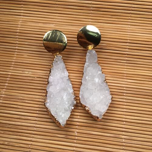 Creative Retro Natural Stone Cluster Crystal Earrings Fashion Handmade White Quartz Drop Earring For Women Jewelry Size 20x50mm