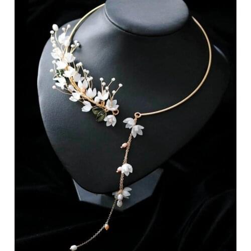 Wholesale elegant handmade jewelry original forest style summer natural pearl flower chokers necklace band for women