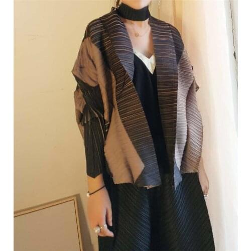 Miyake 2020 autumn jacket for woman long-sleeved jacket shawl cardigan thin section loose bat sleeve bolero short coat TP7046