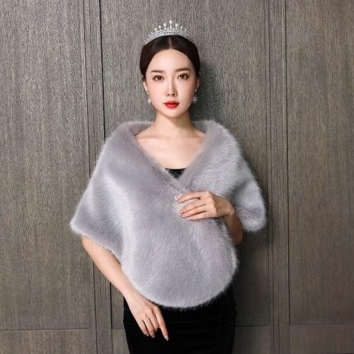 Wedding Bolero Gray Shawl Imitation Fox Fur Wedding Dress Fur Shawl Female Bride Mid-length Warm Cloak Elegant Bridal Jacket