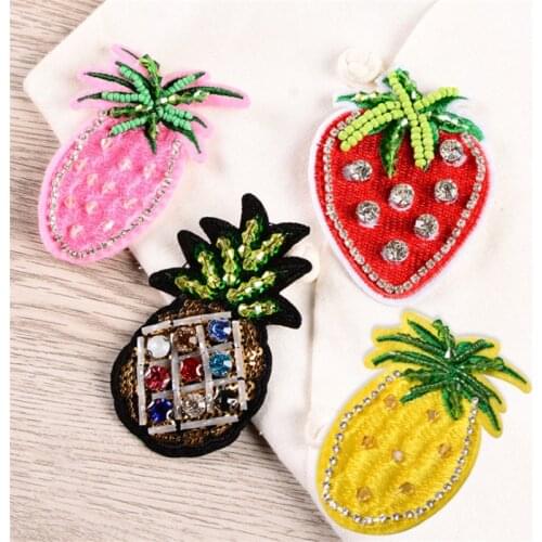Maxsin 1 Pc High Quality Hand-beaded Embroidery Rhinestone Pineapple Strawberry Sticker Hand-sewn Garment Decoration Patch DIY