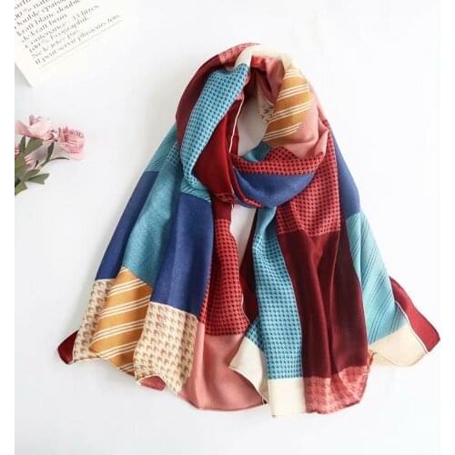 2021 China new style women large size pretty cotton scarves lady print luxury quality warm shawl beach muffler wraps hijab
