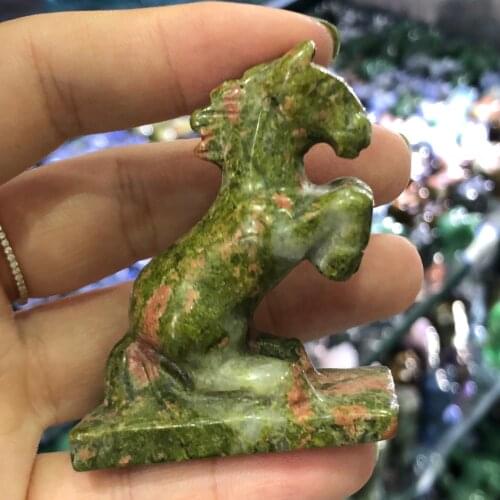 Natural Gemstone Red and green crystal Carved Healing Crystal Animal Statue Home Decor