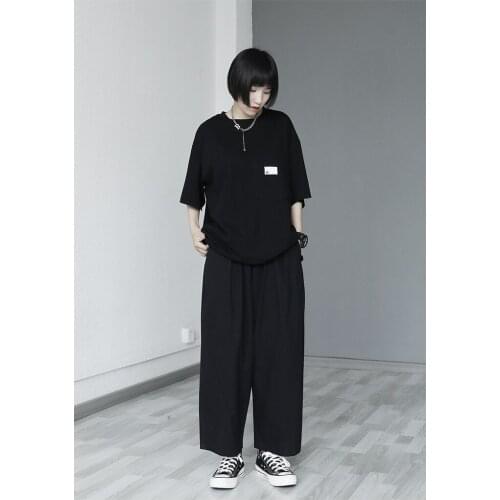 New Japanese loose black Capri overalls in spring and summer of 2021