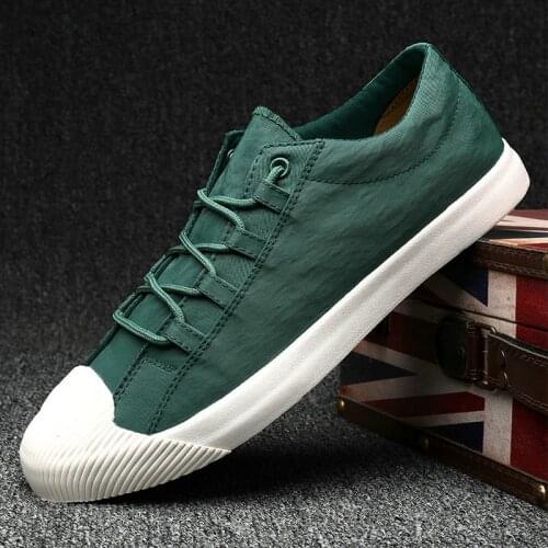 2020 New Hot Men Light Canvas Shoes Breathable Man Sneakers Lace Up Low Mens Casual Shoes Black Gray Green Flats Shoes