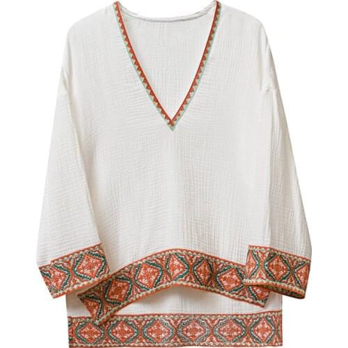 2021 Autumn new vintage clan style embroidery V collar contrast color cotton yarn loose shirt shirt