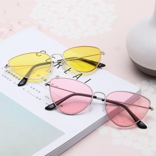 2019 Retro Cat Eye Sunglasses Women Yellow Red Lens Sun glasses Fashion Light Weight Sunglass for women Vintage Metal Eyewear