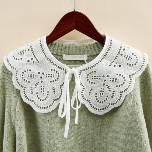 Womens Hollow Out Dragonfly White False Fake Collar Lolita Jacquard Floral Lace Big Shawl Necklace Short Poncho F06 21 Dropship
