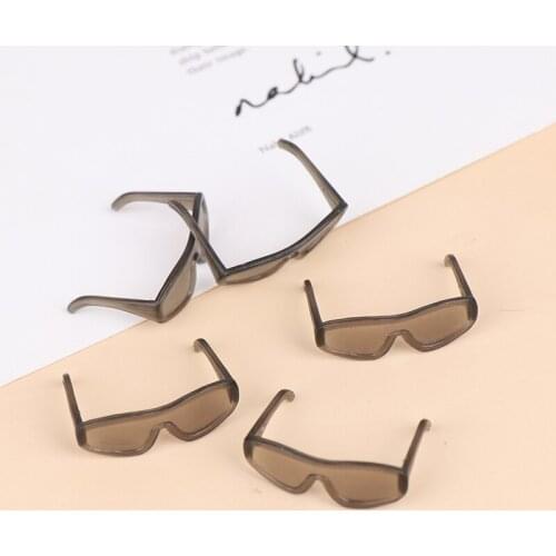 1/2/5Pcs Fashion Doll Cool Glasses Sunglasses Retro Doll Glasses Toy Photo Props