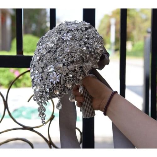 Luxurious Full Crystal Bridal Bouquets Crystal Brooch Bling Bling Waterdrop Handholding Wedding Events Hand Holds Bouquet