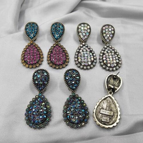 With Qingdao jewelry temperament hipster popular modern high-grade glass drill full HD marking studs earrings D94