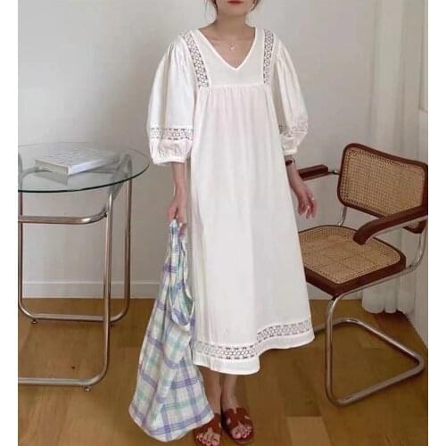 New Spring And Summer Loose Short-Sleeved V-Neck Doll Dress Ladies Hollow Lace Stitching Dress