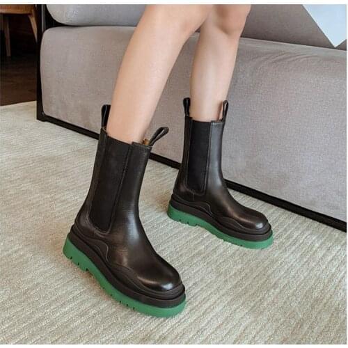 Womens shoes 2021 new leather black thick-soled Martin boots womens stretch Chelsea boots wild thin chimney boots