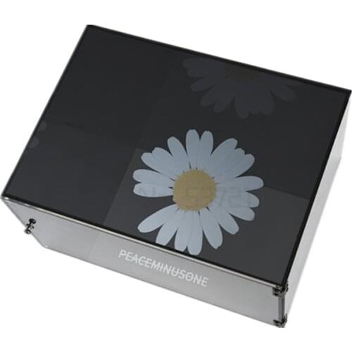 Household shoebox small daisy shoebox luminous birthday gift box with light net red acrylic transparent storage display box