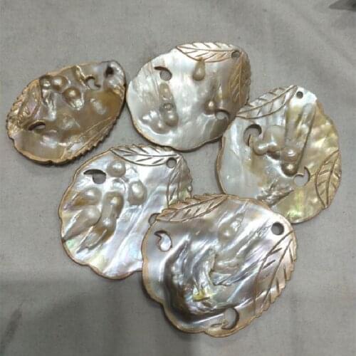 1PC Natural Mother Of Pearl Oyster Pendants Size 60X50MM For Womens Necklace Hanging Free Shipping Specail Unique Items For YOU