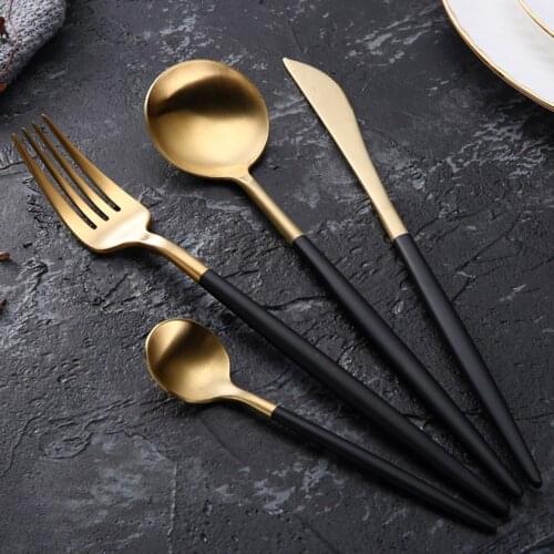 Luxury Stainless Steel Cutlery Set Gold Plated Portugal Western Dinnerware Set Vacuum Plating Handle Quality Knife Fork 4 Pieces