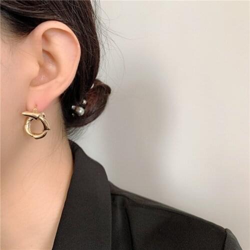 TIMEONLY French Threaded Horns Golden Metal Stud Earring for Women Girls Charms Earring Anniversary Gifts Simple Accessories