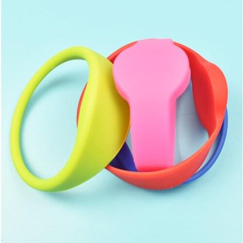 100PCS 125khz RFID EM4100 TK4100 Wristband Bracelet Silicone Waterproof ID Card