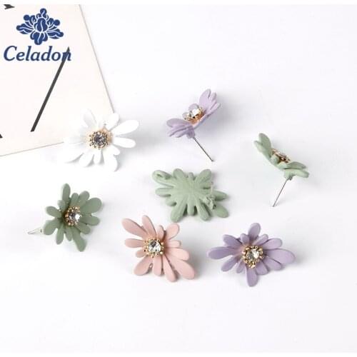 4 Colors 20x26mm 2pcs/lot Daisy Rhinestone Inlaid Metal Alloy Stud Earring Findings For Diy Jewelry Findings Fashion Crafts