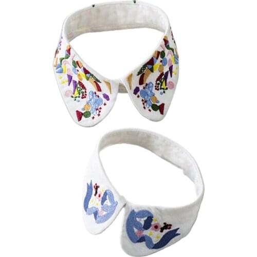 40GC Womens Decorative False Fake Collar Ethnic Vintage Colorful Embroidery Floral Half Shirt Dickey Detachable Lapel Necklace