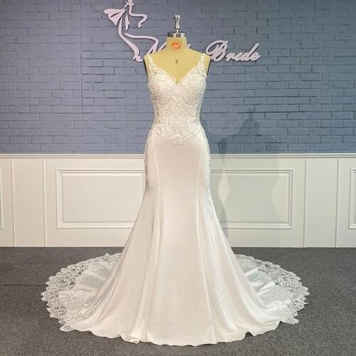 Real Picture Charming Wedding Dress Sleeveless Applique Princess Backless V-Neck With Spaghetti Strap Bridal Dress