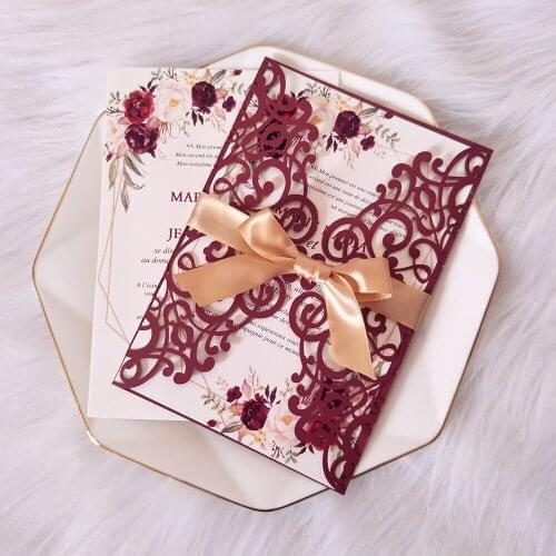 50 Piece/Lot) Burgundy Flower Personalized Print Wedding Party Invitations with Gold Ribbon Greeting Card For Sweet Fifteen