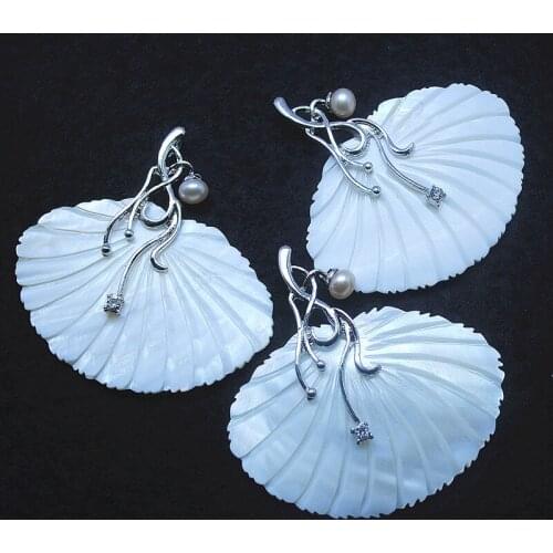 1pc natural white mother of pearl pendants shell pendants carving flower with freshwater pearl for luxury garments jewelry