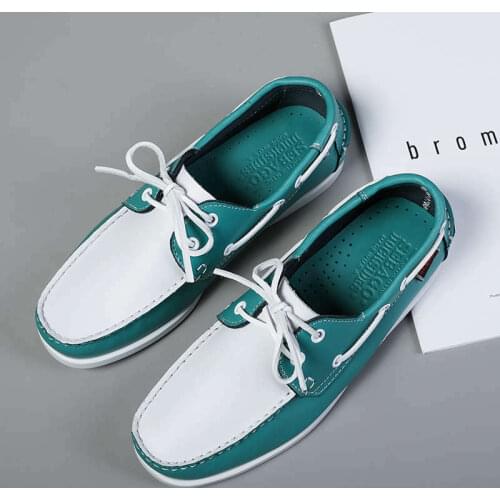 Flat Sports Shoes for Men Lightweight Comfortable Autumn Walking Sneakers Outdoor Slip-On Trainers Men Running Loafers Shoes R2