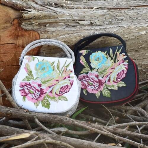 Restoring ancient ways the new folk embroidery flower canvas mom go shopping to buy food with the bag lady wrist phone package