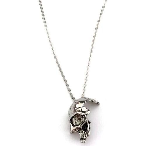 2021 New Halloween Punk Vintage Half Broken Skull Head Pendant Necklaces Jewelry 2020 trend