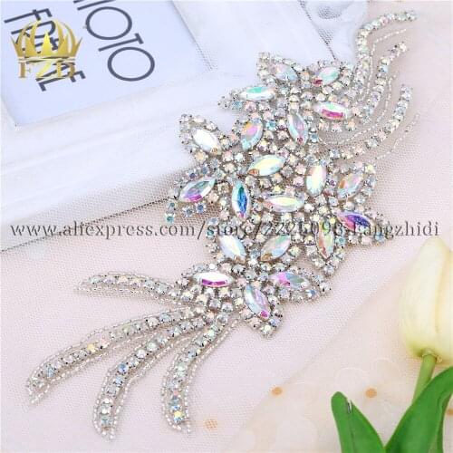 30 pieces) Sewing Hotfix Rhinestones Bridal Wedding Clear Glass Gold Claw Crystals Iron On Sash belt Motif Applique Wholesale