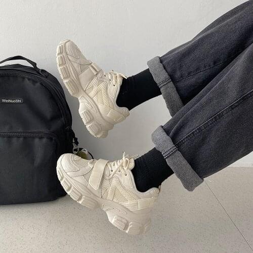 Korean womens 2021 new spring sports shoes, fashionable and versatile, breathable and comfortable casual shoes, thick sole