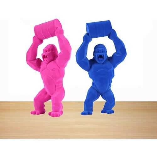 CUSTOMIZE TOP QUALITY 22*10*40CM RESIN STATUE KING KONG LIFT THE BUCKET GORILLA SCULPTURE HOME DECORATIONS MATT ROSE RED BLUE