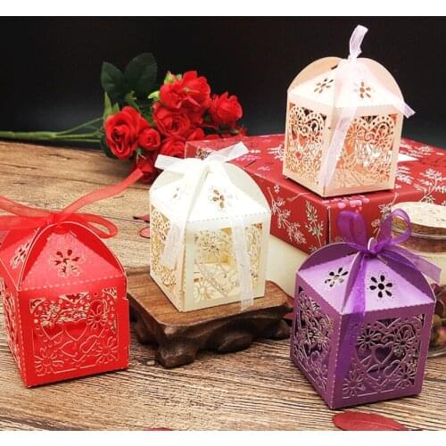 10Pcs/set Love Heart Laser Cut Hollow Carriage Favors Gifts Candy Boxes With Ribbon Baby Shower Wedding Party Supplies