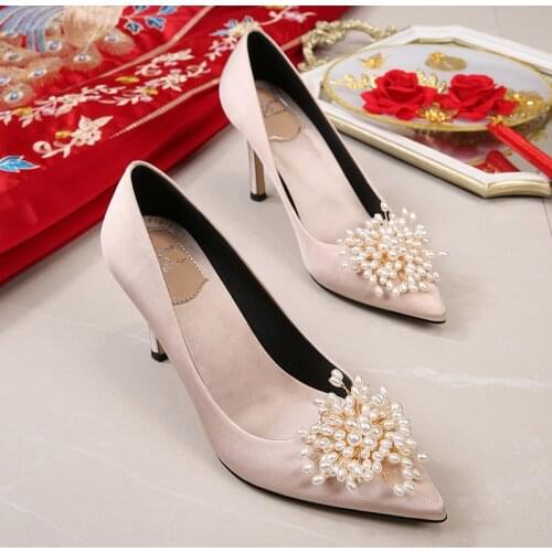 2020 New Arrival White Pointed Toe Wedding Shoes Woman High Heeled Pumps Thin Heel 8cm Party Dress Shoes Beading
