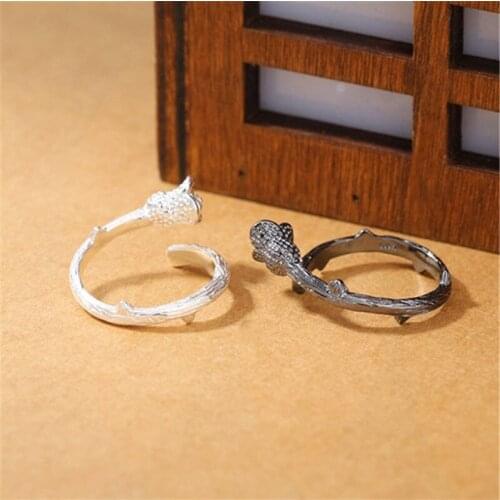 Miuoxion Wholesale Retro Flower Ring Personality Fashion Punk Party Jewelry For Women Feature Namour Charm Gift All Seasons