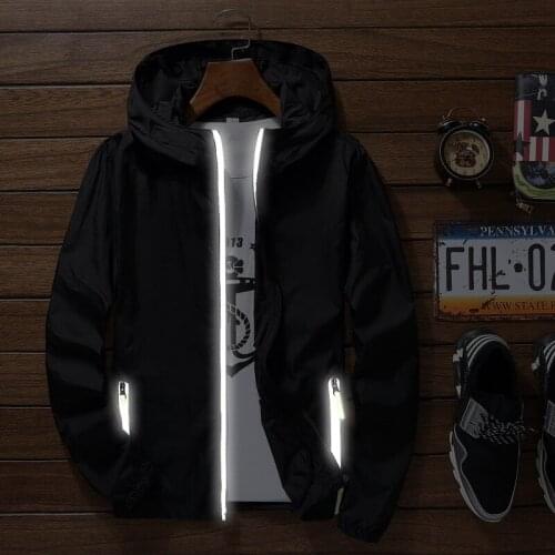 2021 New Spring Summer Mens Reflective Hood Jacket Ultra-light Thin Windbreaker Packable Skin Coat Sunscreen Casual Zipper Coat