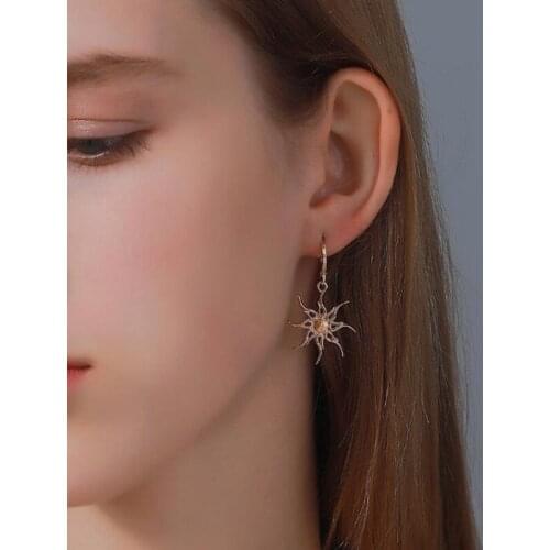 Gold Black Color Hollow Sun Moon Pendant Huggies Earrings Asymmetrical Abstract Hoop Earrings Circle Ear Ring Jewelry Gift