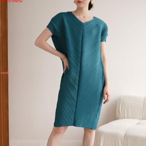 New Arrivals Summer Miyake Pleatd Fashion Personality V-neck Loose Dress Pleats Vestido De Mujer Robes