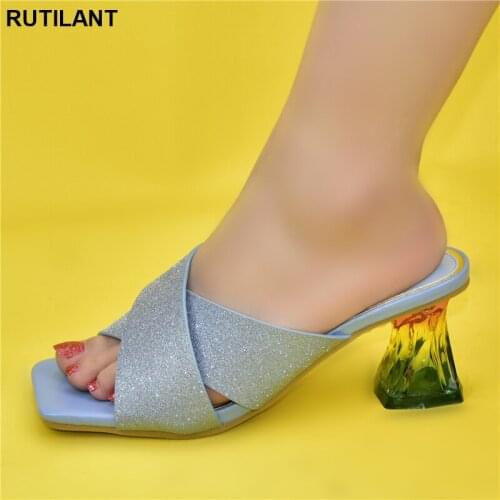 Latest Design African Women Wedding Shoes Decorated with Metal Low Heels Women Slippers Shoes Elegant Italian Women Party Shoes