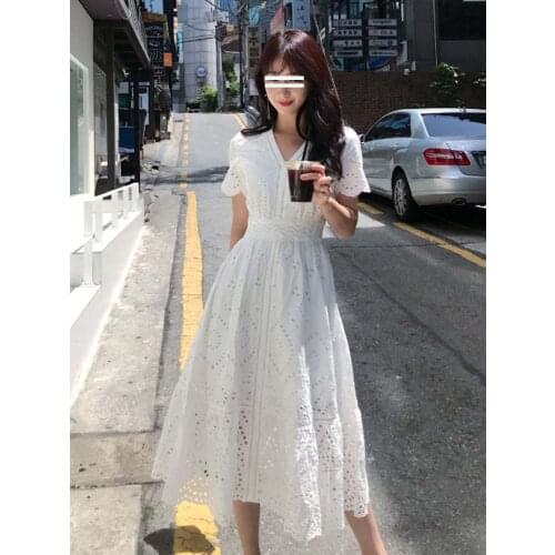 Very Vintage Fairy French Niche Platycodon Skirt French White Defined Waist Empty Lace V-neck Beach Party Dress